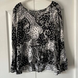 Express Paisley Flutter Sleeve Top